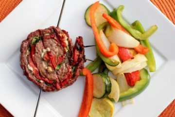 Feta Red Pepper Steak Pinwheels 2 670x447