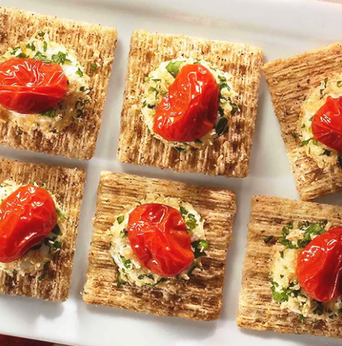 Triscuit With Tomato